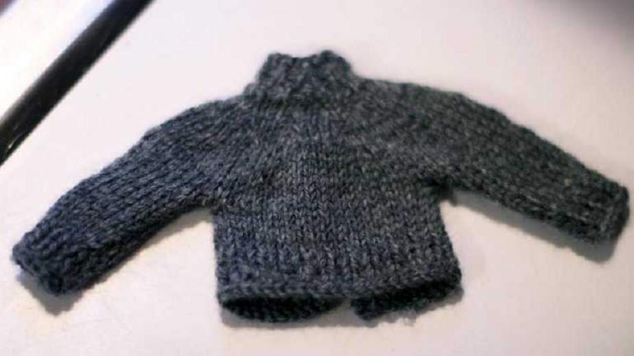 Как растянуть севший шерстяной свитер
