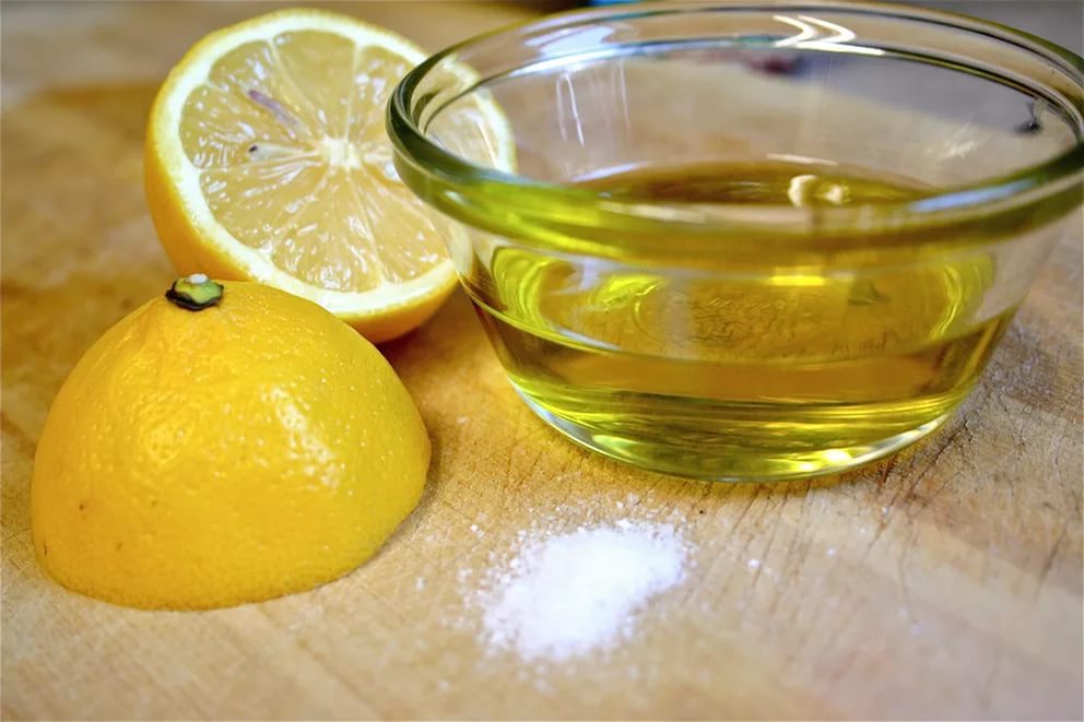Сок лимона и растительное масло